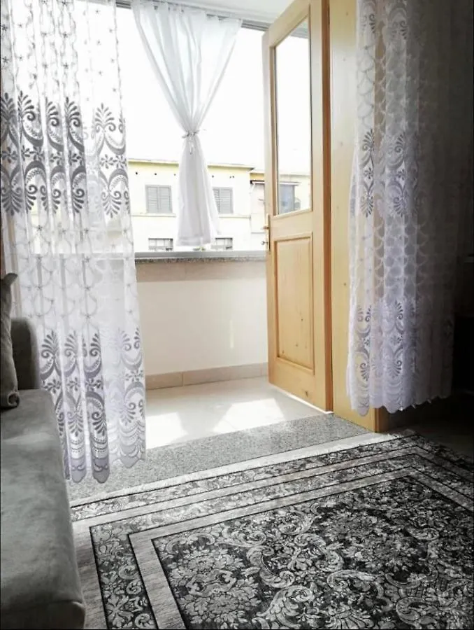 Romance Apartments Tirana 0*,  Albania