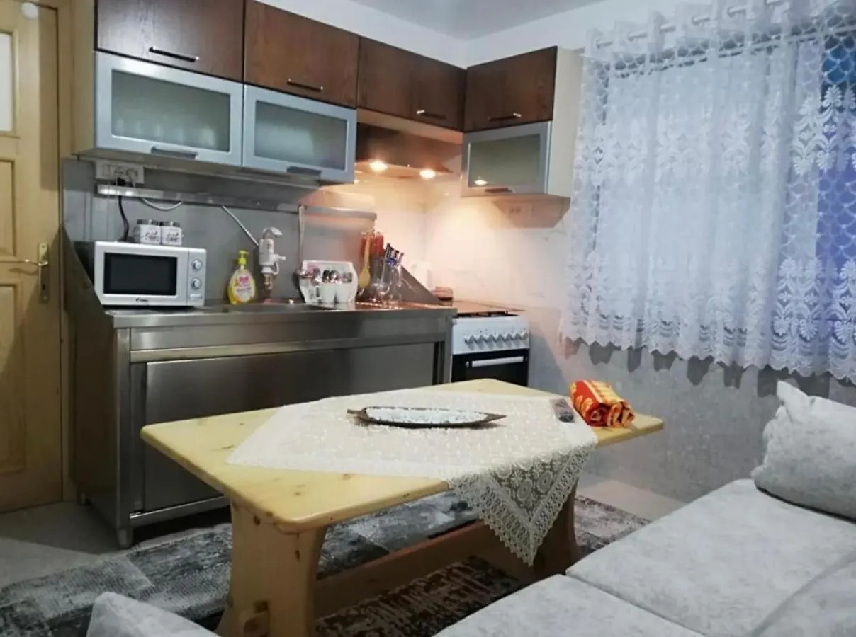 Romance Apartments Tirana