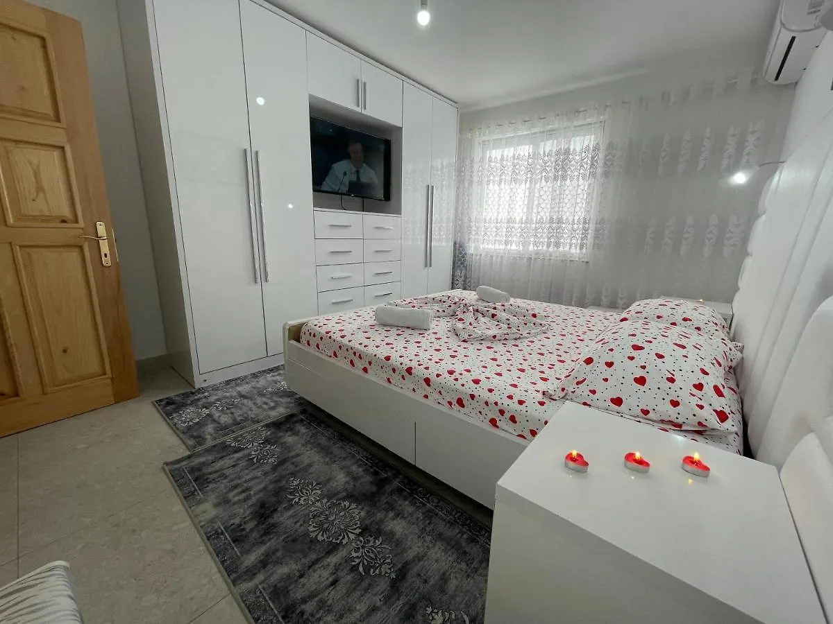 Romance Apartments Tirana 0*,  Albania